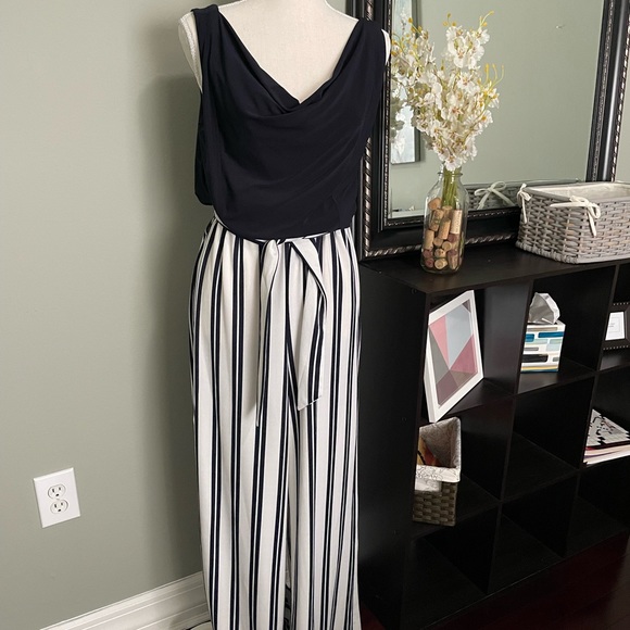 One Piece Pants/Dressy - Picture 5 of 5